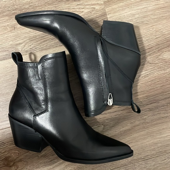 Dolce Vita Boots - Picture 9 of 10